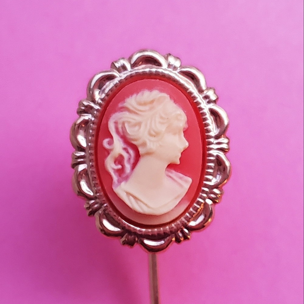 Vintage Gold Cameo Hat Stick Pin